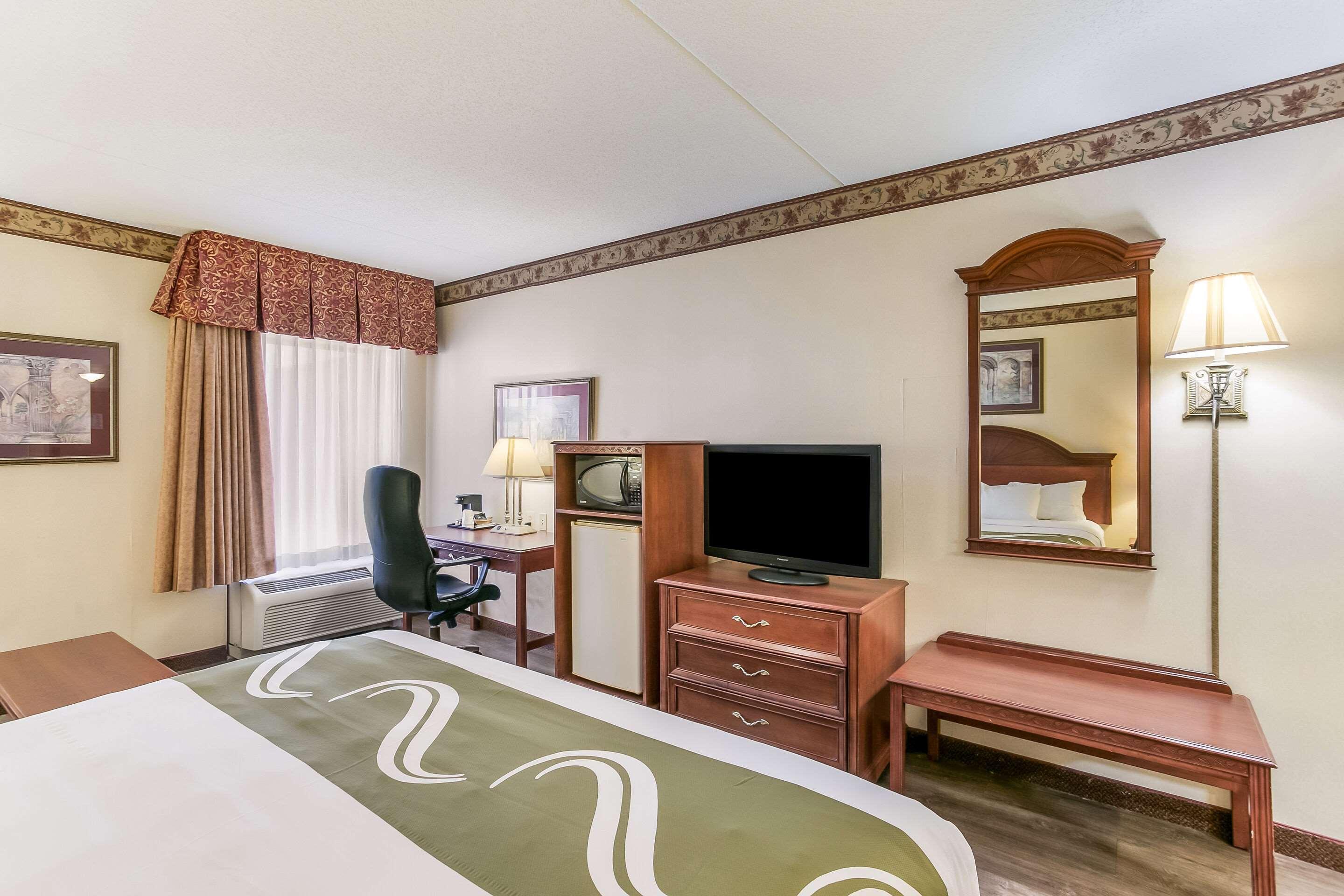 Quality Inn & Suites Bel Air I-95 Exit 77A Экстерьер фото